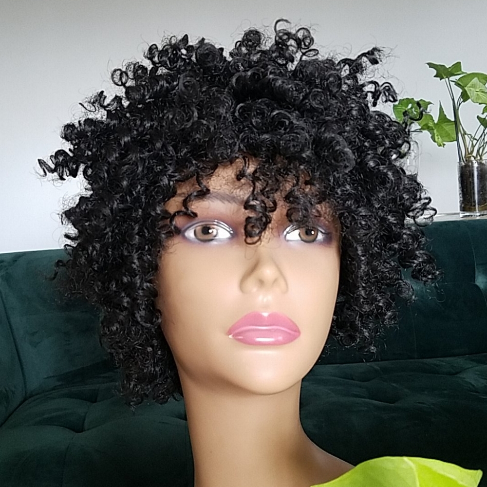 Curly wig